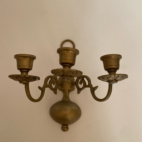 Vintage Brass 3 Candle Wall Sconce - Picture 9 of 11